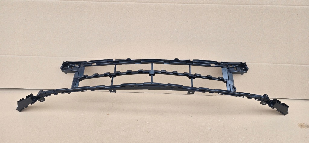 Купити Mercedes sl r232 w232 amg середня решітка бампера перед передня