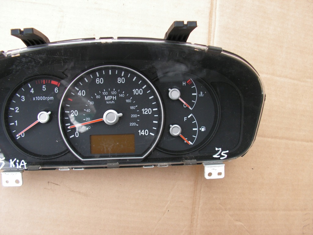 фото №9, Kia carens iii 3 приборы счетчик