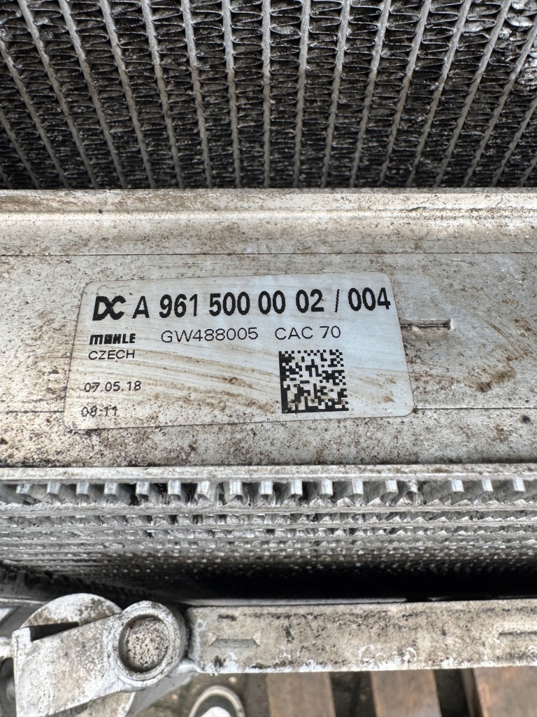 Радиатор комплект воды интеркулер mercedes actros mp4 2018r a9615000900 с Разборки