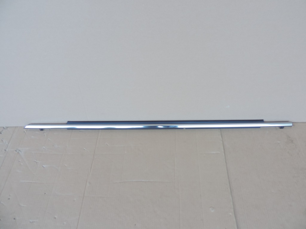 фото №1, Mazda cx5 cx-5 lift 2017 2018 2019 молдинг уплотнитель дверь левая передняя