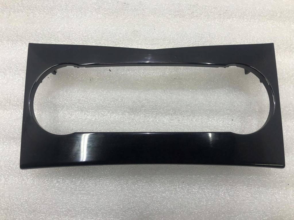 фото №1, Рамка радіо mercedes w204 a2046800390