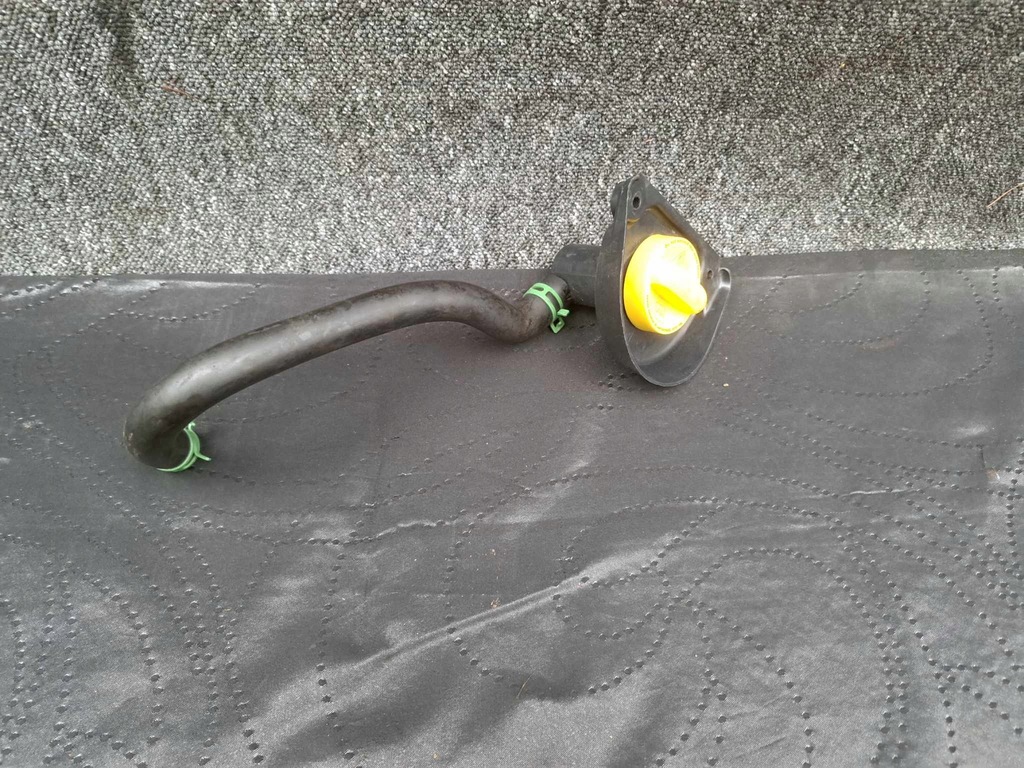 фото №1, Renault master iv заливна горловина оливи 8200795333