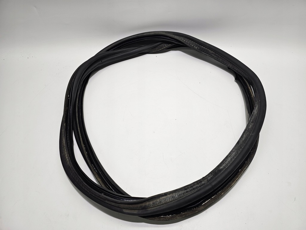 фото №1, Прокладка крышки багажника задняя renault zoe #5631