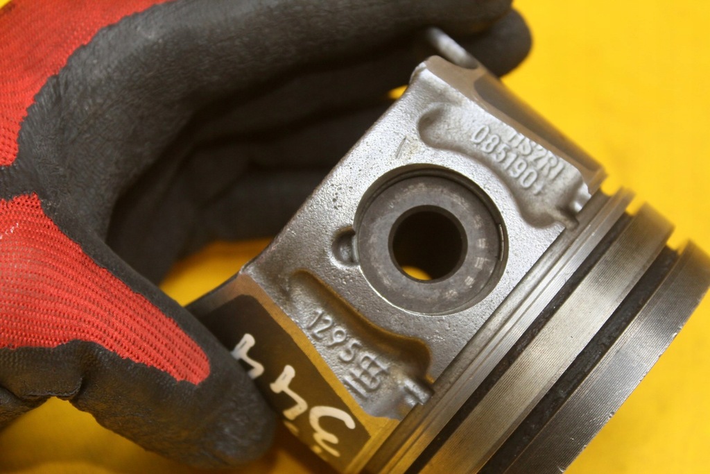 фото №6, Поршень поршні volvo v50 2.0 d 085190