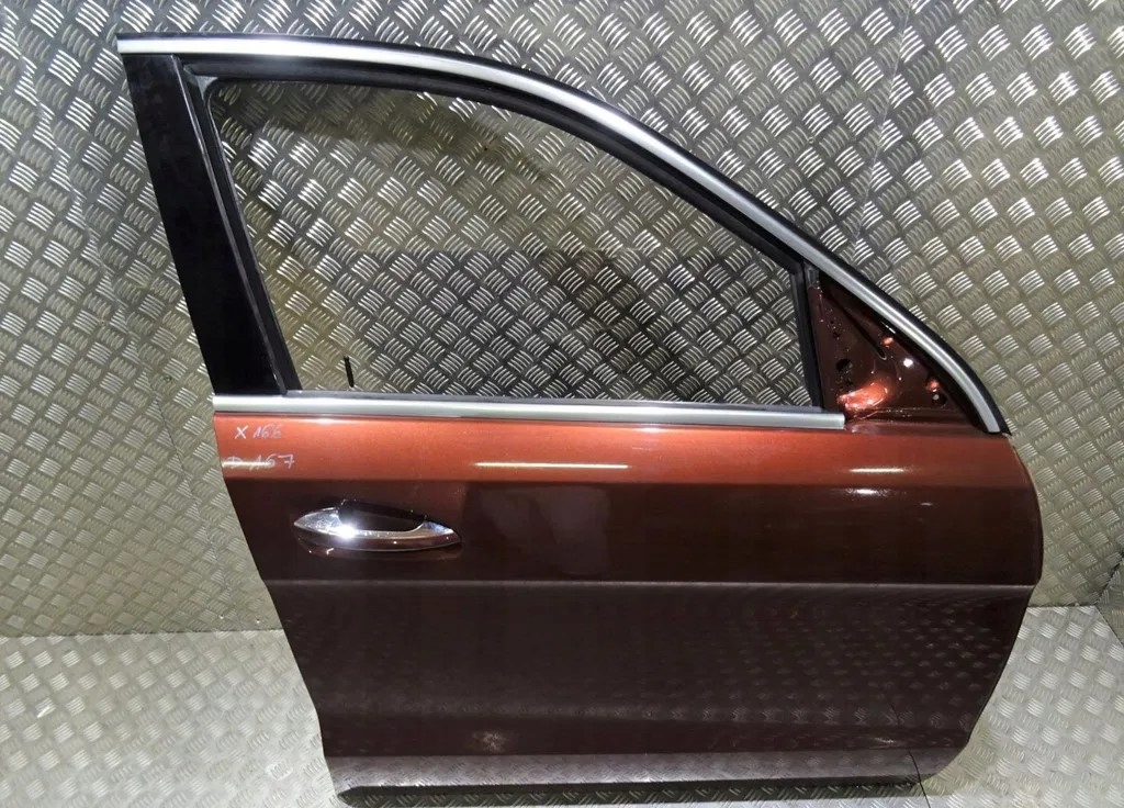 фото №1, Mercedes gl x166 w166 дверь правое перед 151 d167