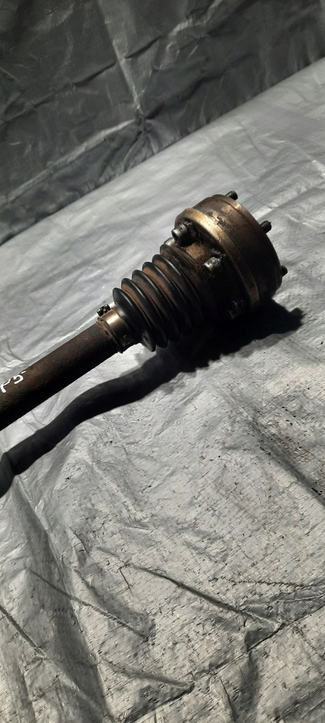 Vw golf 4 iv bora 1.4 16v ahw 1.6 приводной вал левая в Украине