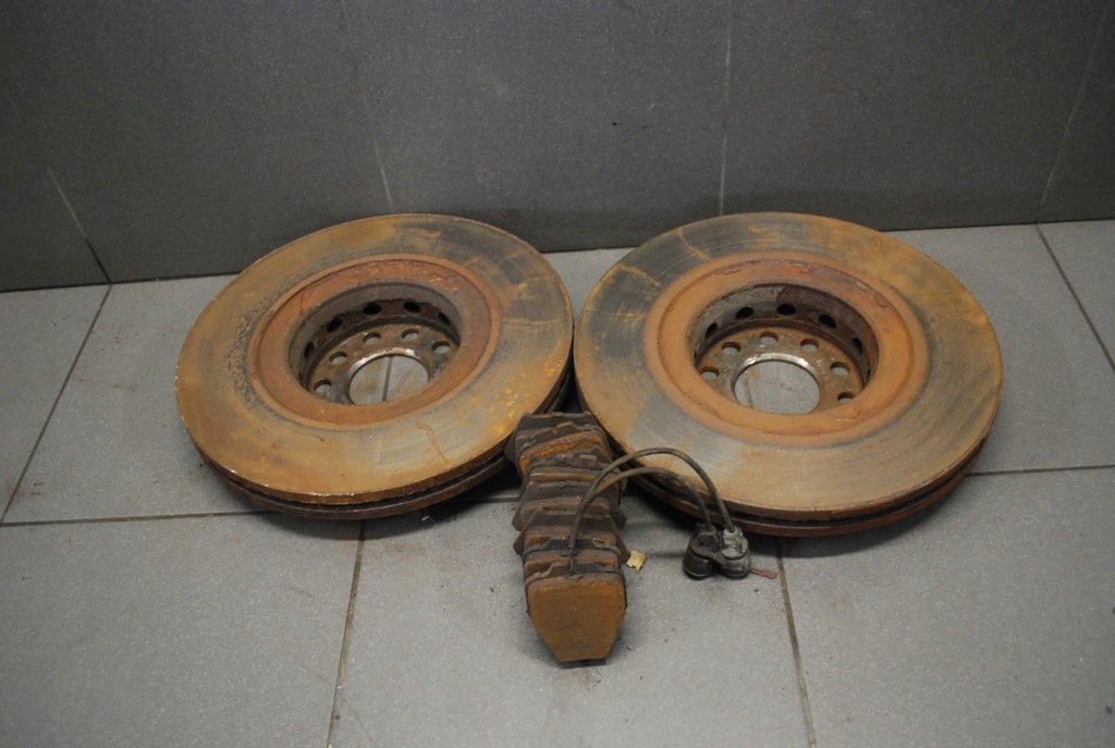 фото №14, Диск тормозные диски тормозные колодки перед audi a8 d2 323mm