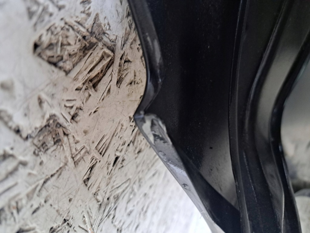 Maserati quattroporte v 5 крыло  правый  перед Киев