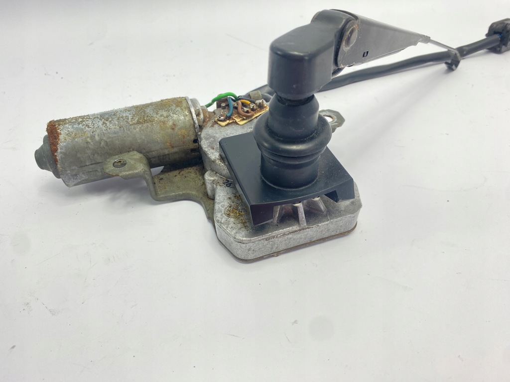 фото №13, Механизм дворники задний стекло двигатель mercedes w124 s124 kombi 1248201242