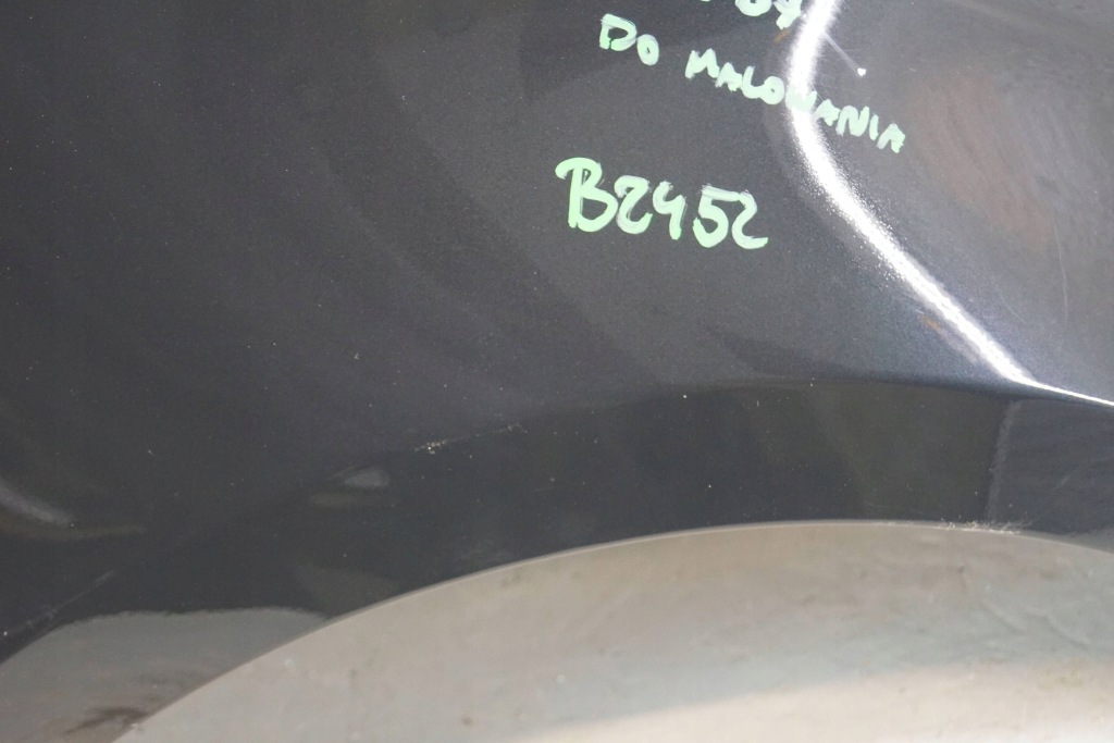 Bmw e87 крыло  правый  перед b2452 Киев