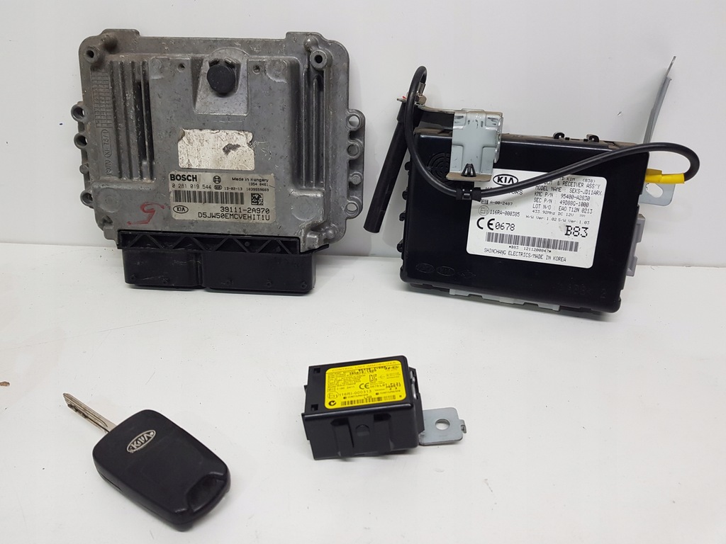 фото №1, Kia ceed ii 39111-2a970 бортовой компьютер набор 1,6crdi