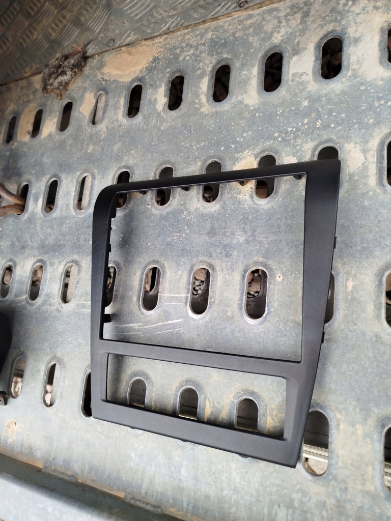 фото №2, Рамка радіо skoda octavia 1 fl 1u1863399b