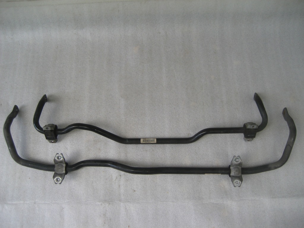 фото №1, Audi a3 rs3 2022 стабилизатор 8v0511305a комплект