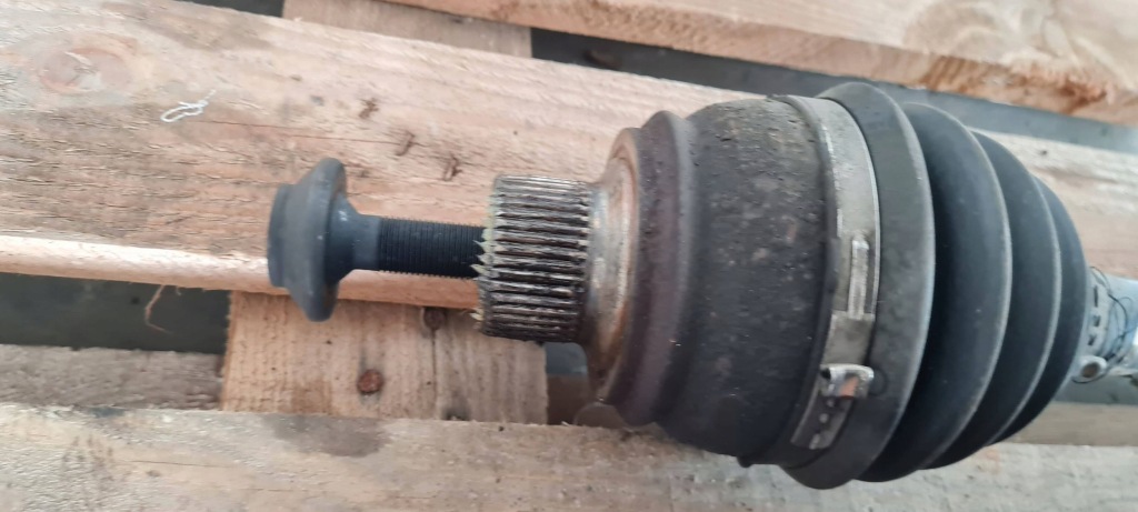 A4 b8 рестайлинг  приводной вал półośka левая правая 2.0 tdi 8k0407271ak a5 8t Доставка