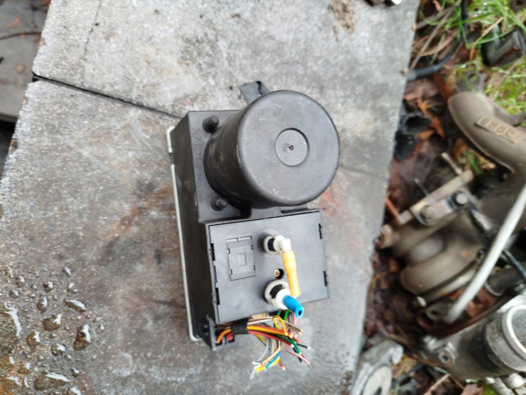 фото №1, Помпа замка центрального audi a3 8l 8l0862257l