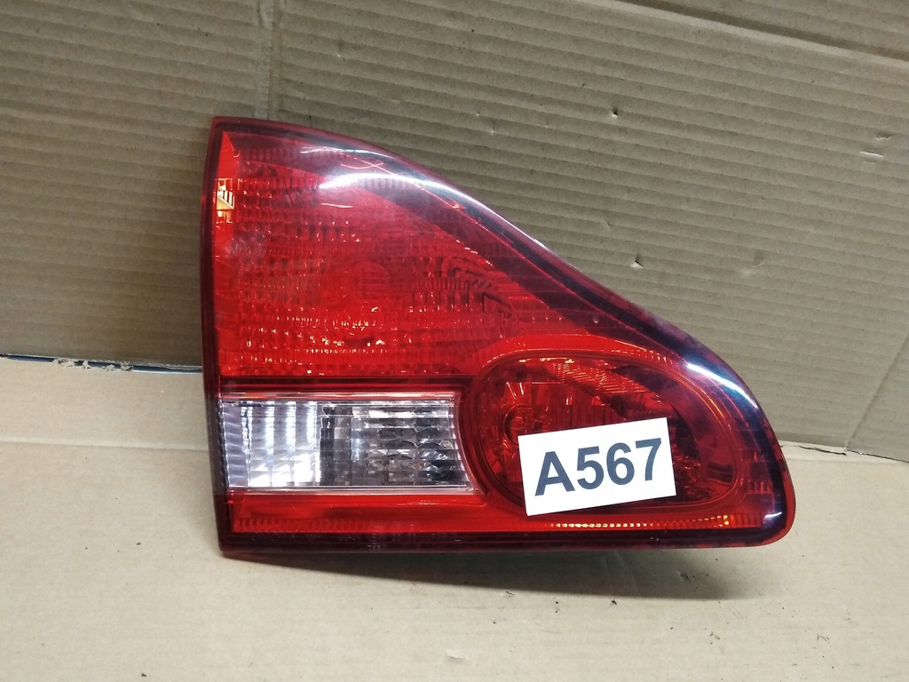 фото №1, Toyota avensis verso лампа ліва задня w кришка europa