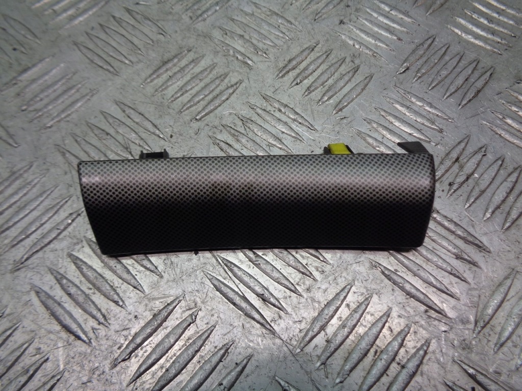 фото №1, Молдинг декоративная панели toyota avensis t25