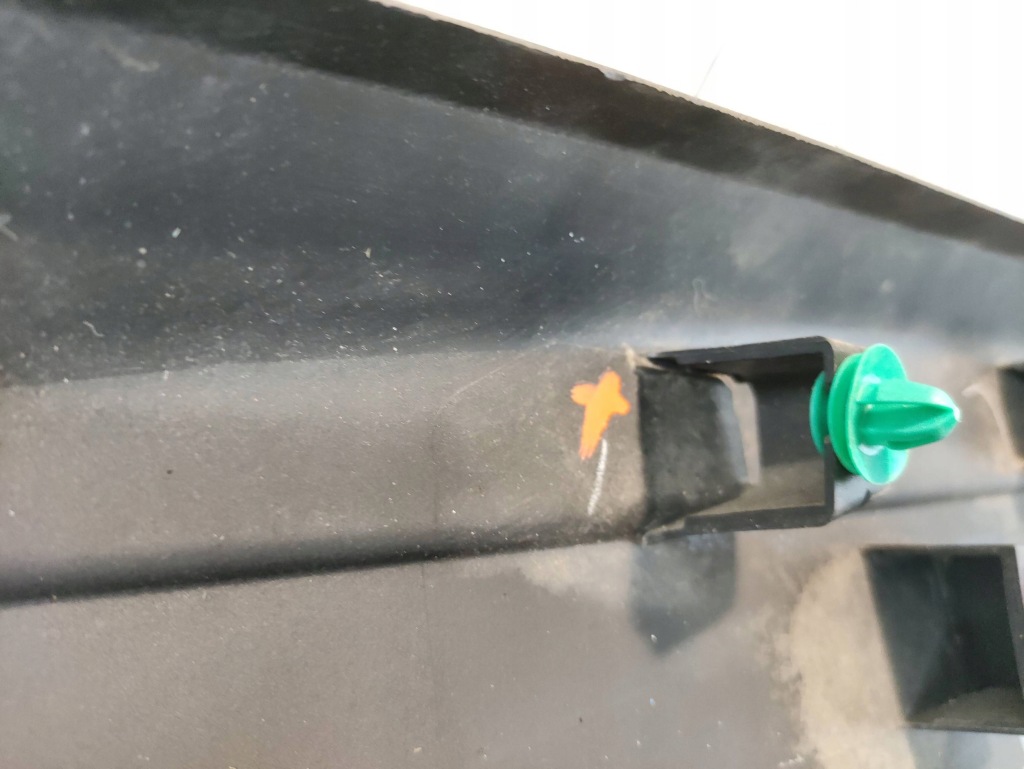 Peugeot 5008 ii 2 16- молдинг двері правий перед 9811603977 Недорого