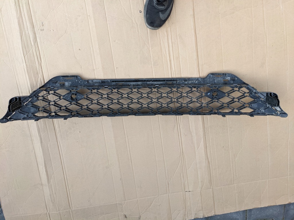 фото №1, Skoda enyaq 5la решётка бампера перед