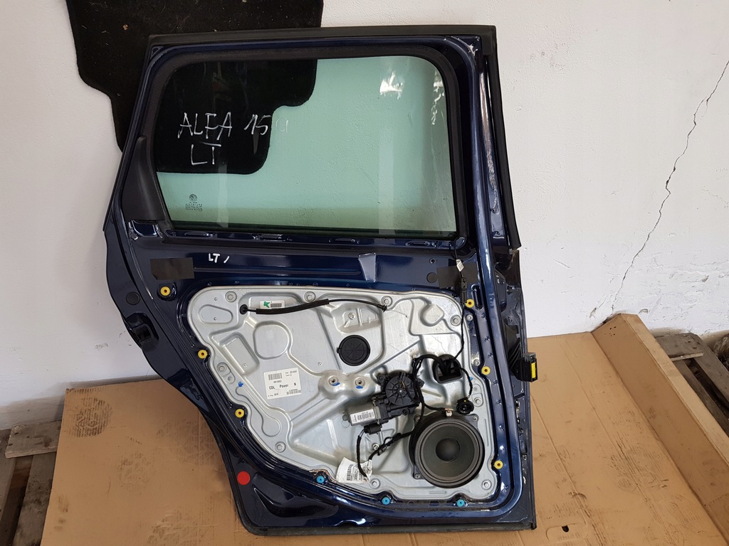 фото №3, Дверь левый задняя задние alfa romeo 159 kod 567/a