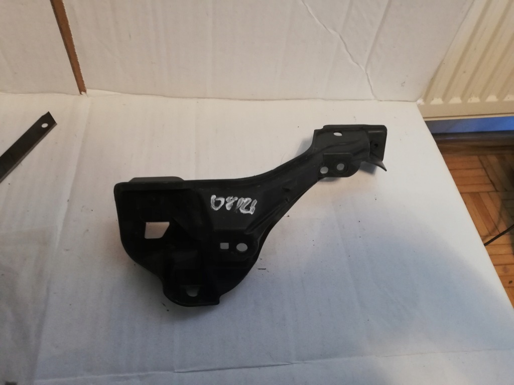 52125-76050 lexus ux250h 2020- кронштейн бампера протитуманної фари в Україні