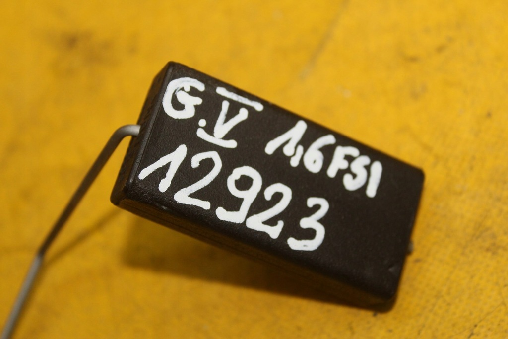 фото №7, Датчик уровня топлива vw golf v a3 1.6 fsi