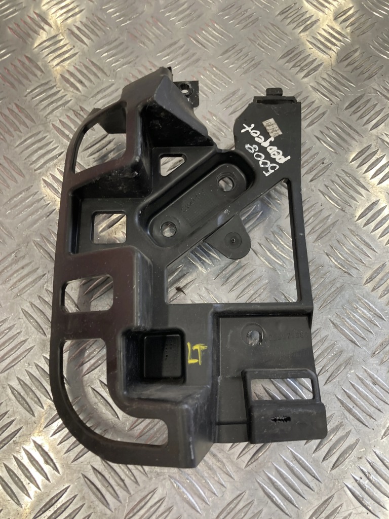 фото №1, Напрямна бампера лівий задня peugeot 5008 ii 16-