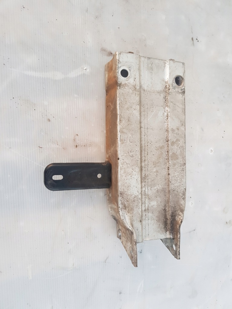 Купить Mercedes a207 w207 зона деформации правый перед a2076200095