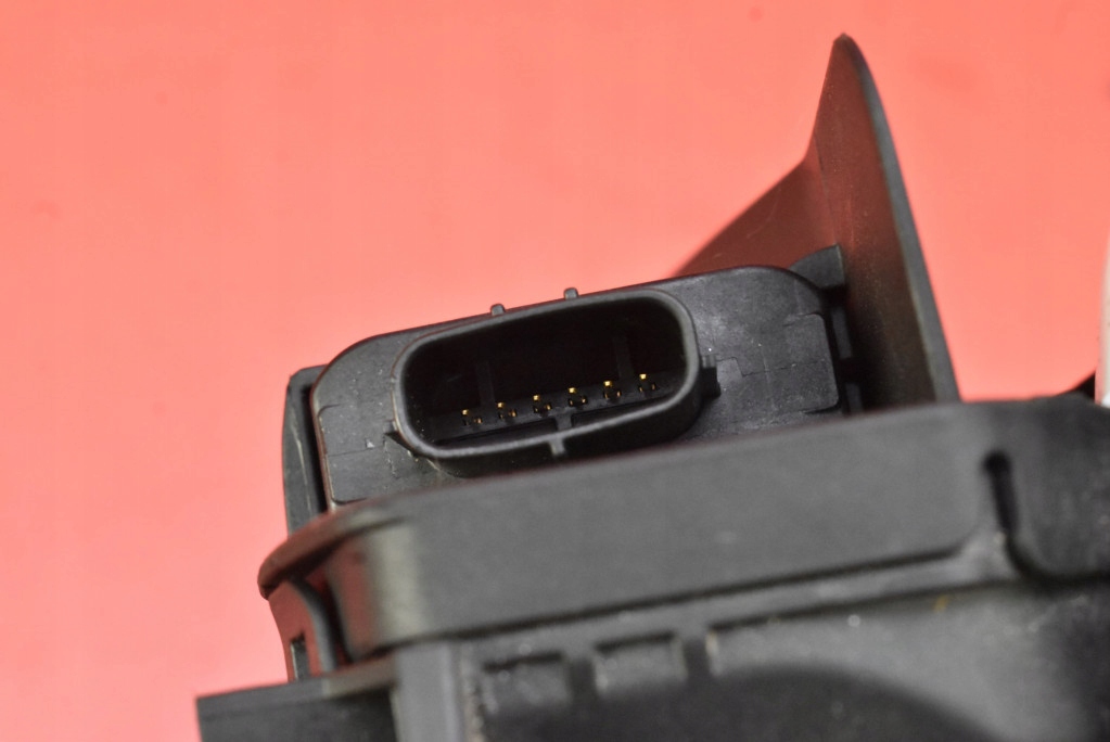 фото №7, Потенциометр педаль газа eu n245-41600 mazda mx5 mx-5 iv 2.0 skyactiv 160 km