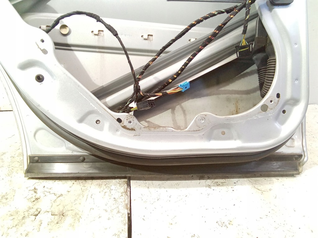 фото №7, Mercedes-benz ml w164 2007 ліва сторона двері задні