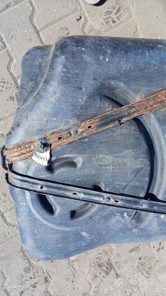 фото №7, Бак топлива volvo s40 2.0hdi 04r