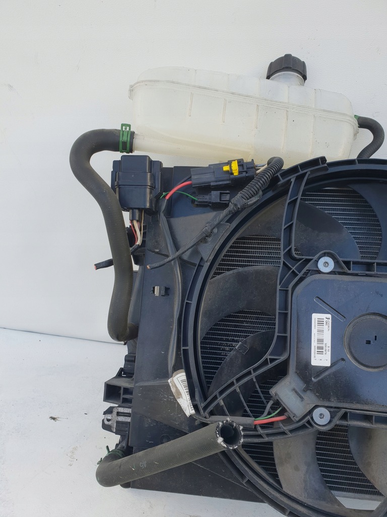 фото №8, Renault zoe 11-18 комплект радіатор перед радіатор 214819480r