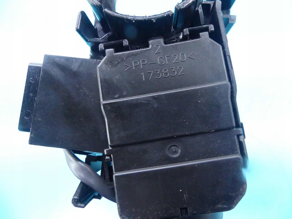 фото №9, Важіль світла поворотники toyota оригінальний номер 17f373