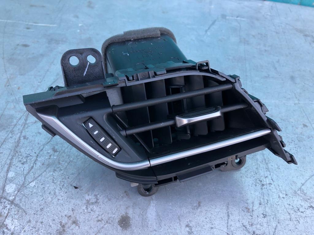 фото №1, Toyota chr ch-r левая решётка обдув 55660-f4010