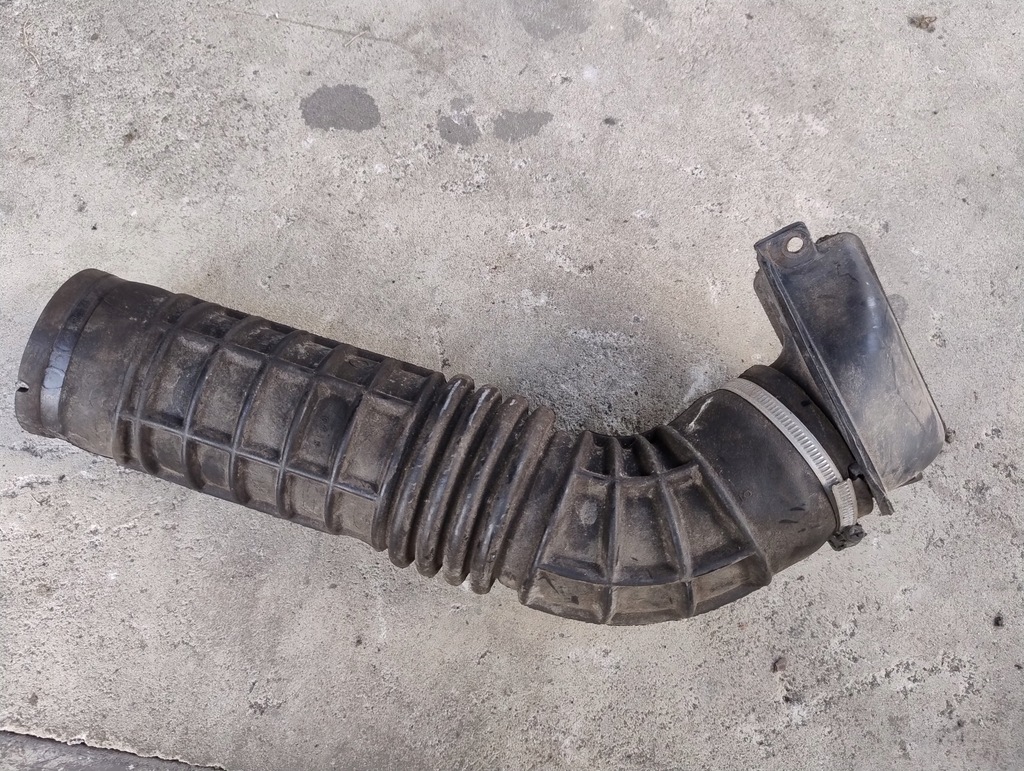 фото №1, Впуск powietrza1307016080 peugeot boxer 2,8 2001