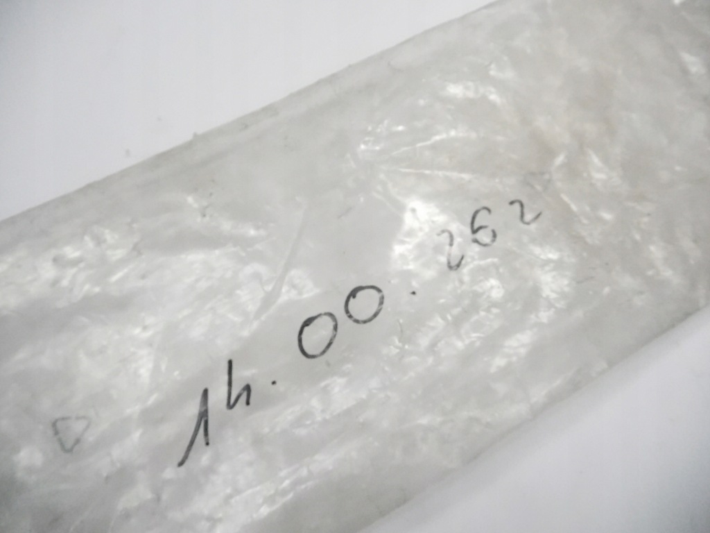 Заглушка бампера перед решётка радиатора opel vectra c оригинальный номер 1400262 с Разборки