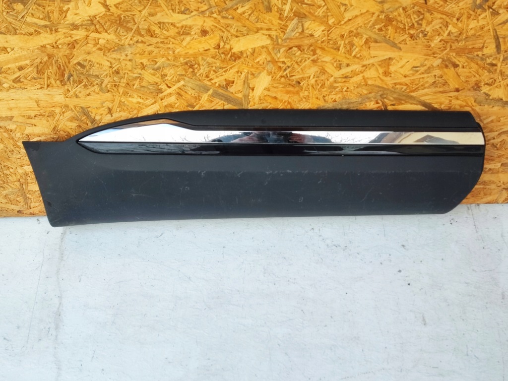 Купити Молдинг двері правий задній хром renault arkana 828764986r