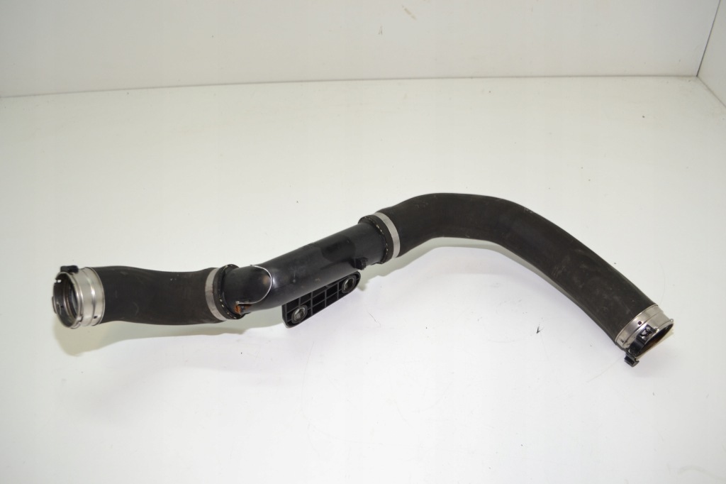 Пабтрубок  трубка шланг воды mercedes actros mp4 a9615001091 Цена