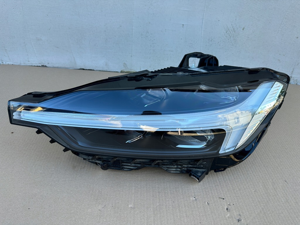 фото №3, Лампа volvo xc60 ii lift левая перед przdnia оригинал оригинальный номер