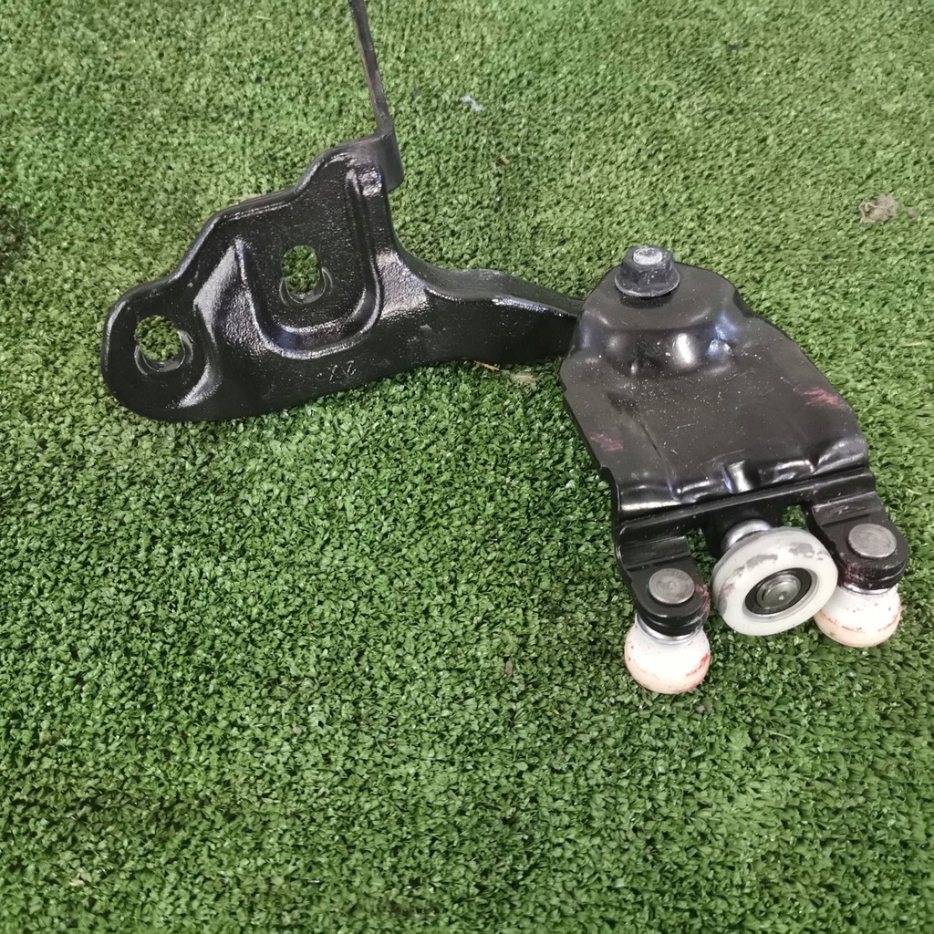 фото №1, Ford transit custom mk8 ролик напрямна двері розсувних