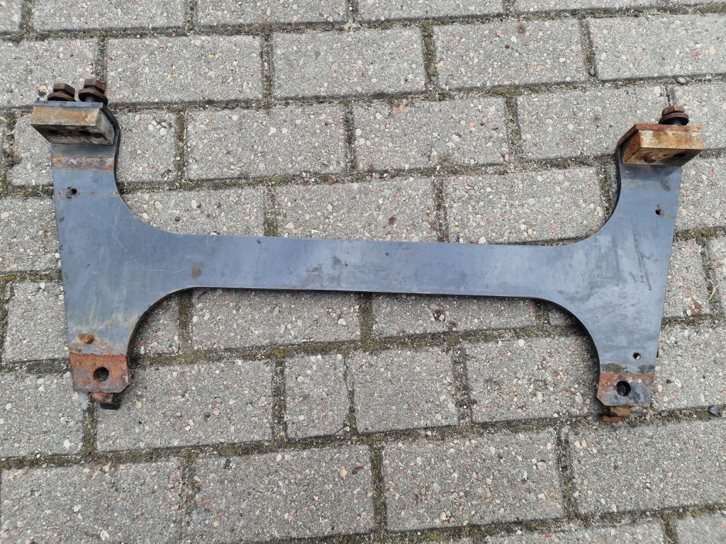 Основание кронштейн аккумулятор scania r 1933626 Доставка