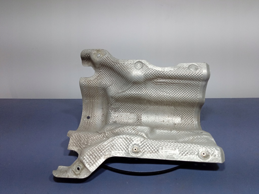 фото №1, Mercedes cls w218 защита тепловая a2124700147