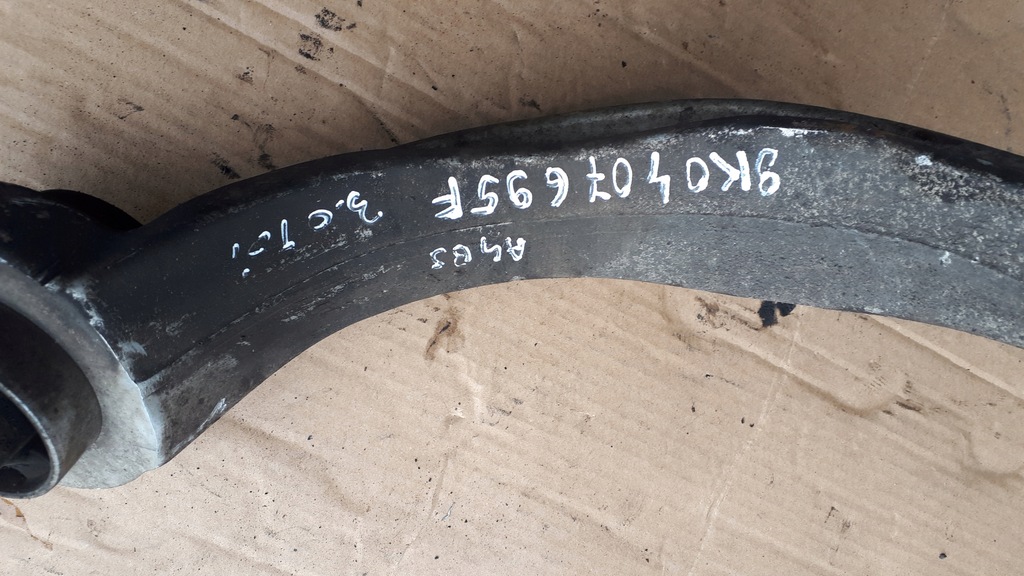 фото №8, A4 b8 рычаг левый перед 8k0407695f 2.7 3.0 tdi a5