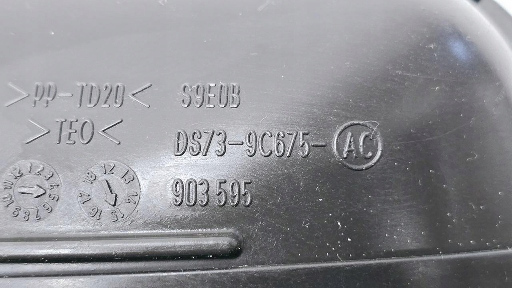 фото №9, Корпус фильтра воздуха ford s-max mk2 edge 2.0 tdci ds73-9c675-ac