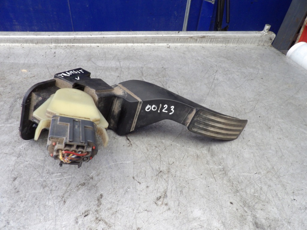 фото №1, Ford transit v 2,0 tdci педаль газа