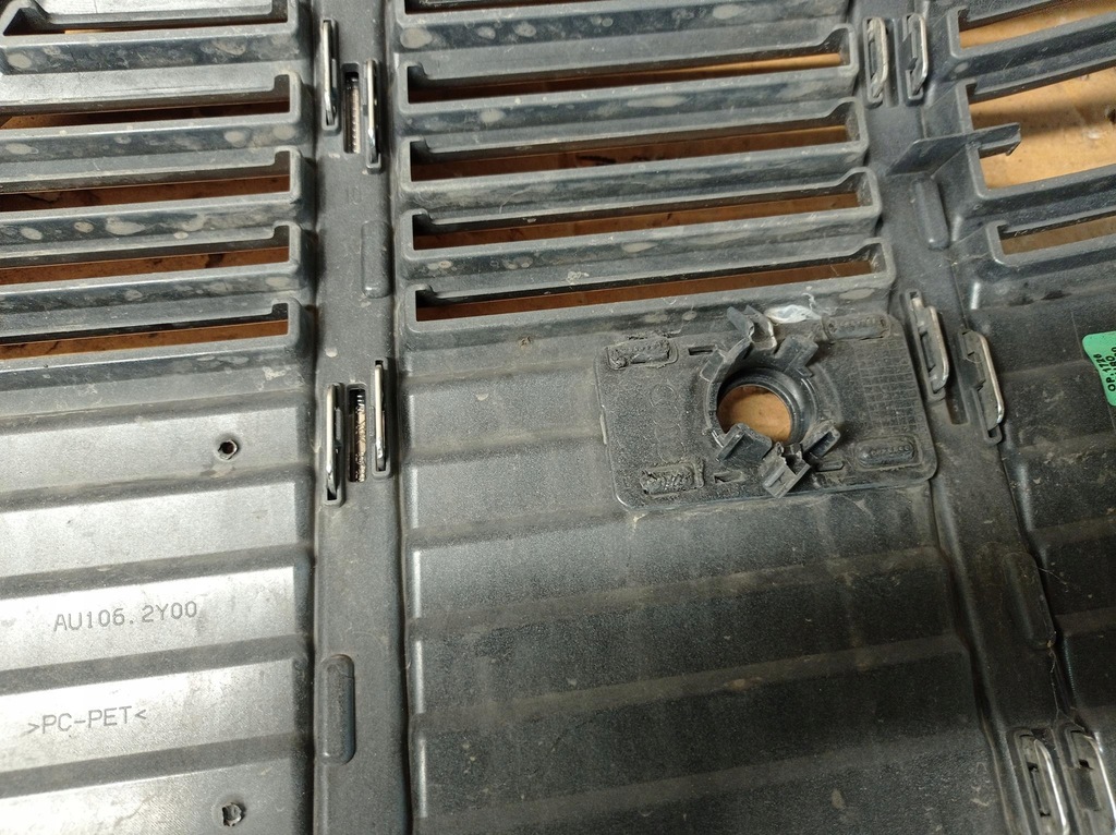 фото №11, Решітка радіатора решітка радіатора audi e-tron 4ke853651