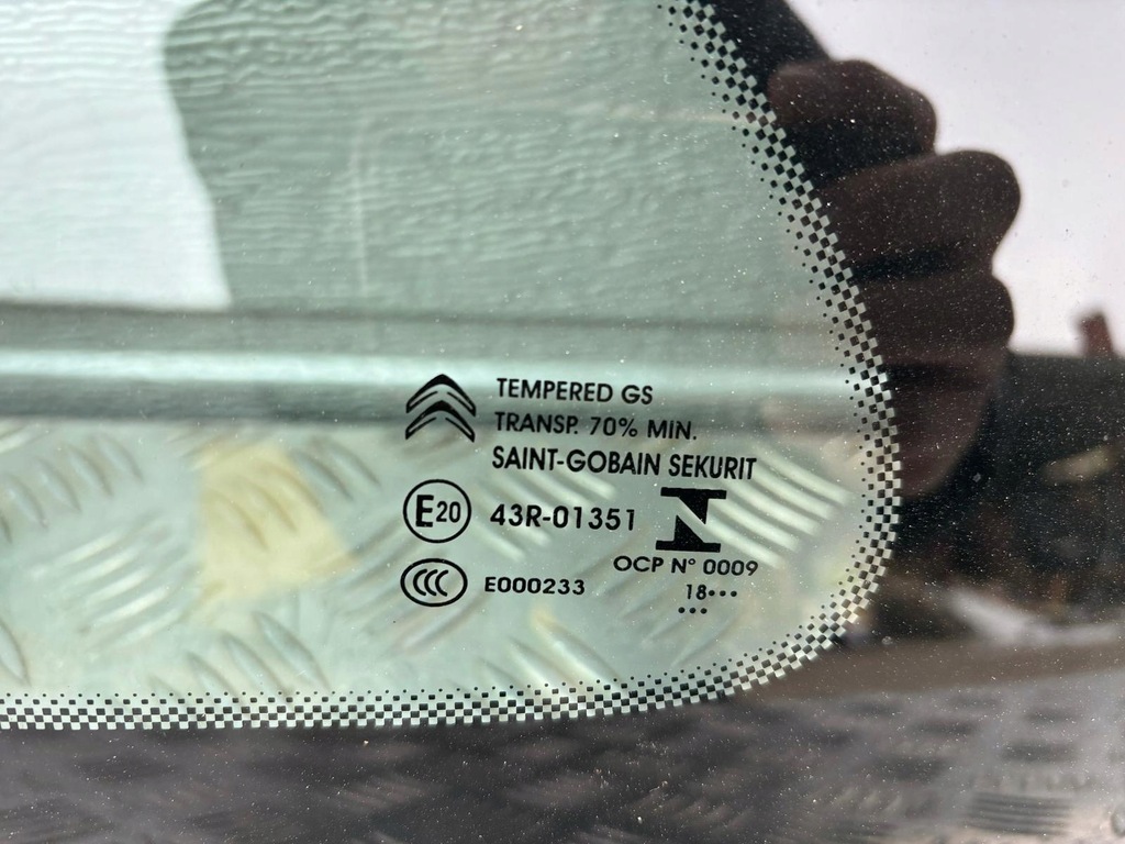 фото №4, Citroen c3 aircross стекло кузовная задняя левая 18r.
