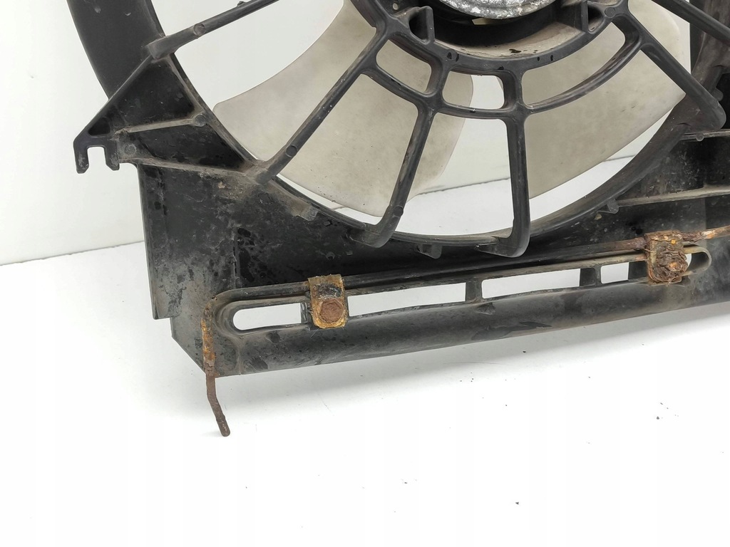 фото №9, Toyota avensis t250 2006 вентиляторы