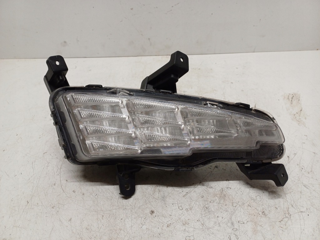 Купить Hyundai i30 3 3 рестайлинг  20- противотуманная фара правый led drl 92208g4600