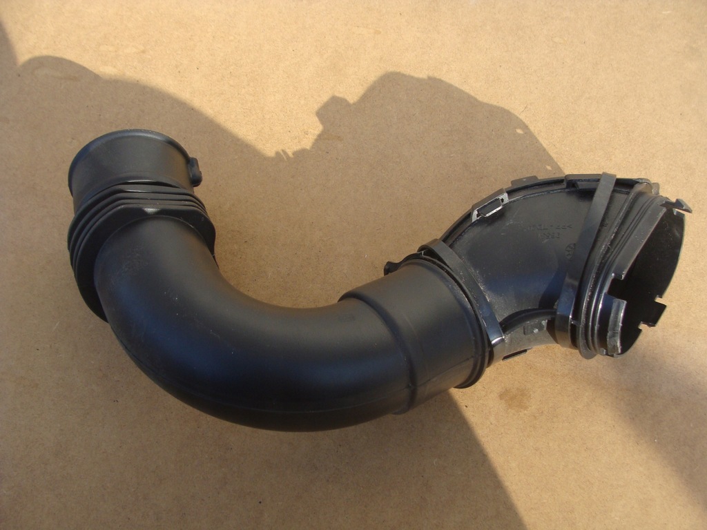 фото №2, Воздухозаборник труба ловушка шланг воздуха dacia sandero ii 1.0 sce